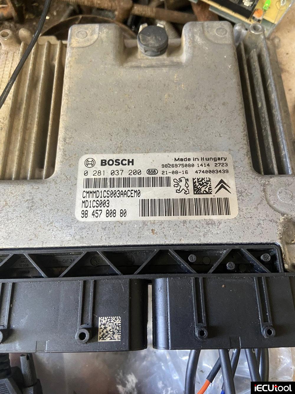 Foxflash-MD1CS003-0281037200-bench-locked-1