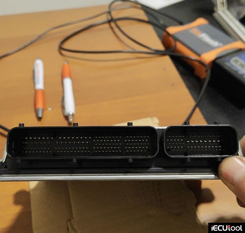 Foxflash Mitsubishi l200 4N14 ecu pinout 2 Foxflash Mitsubishi l200 4N14 ecu pinout 2